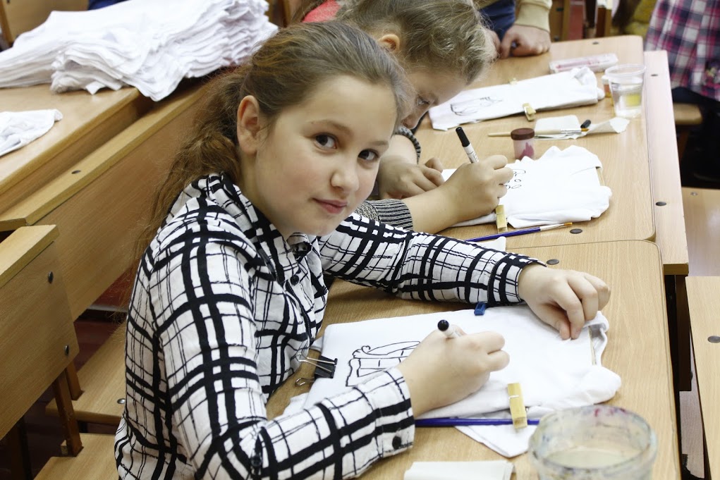 Мир дому вашему, рисовать на ткани, разрисовывать футболки